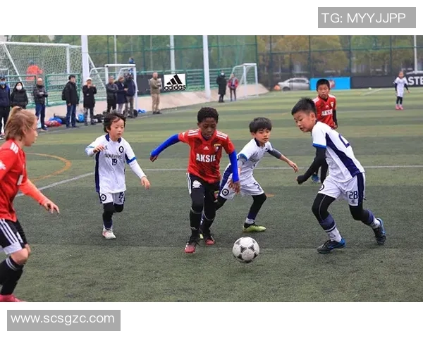 上海足球队在邀请赛中的比赛经验与表现分析